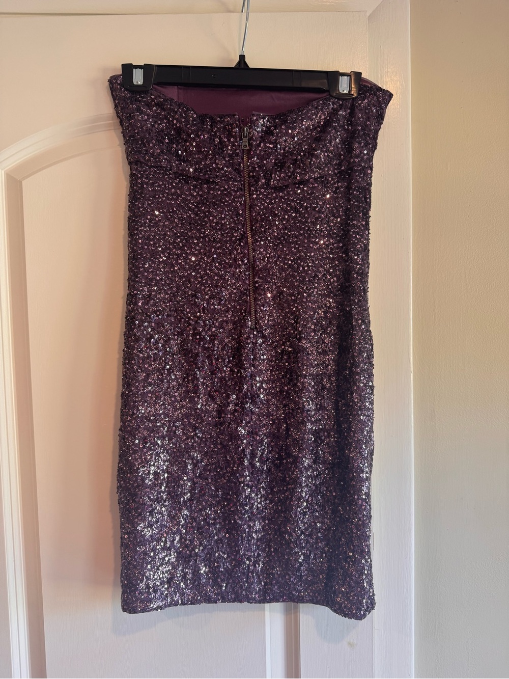 Alice + Olivia Strapless Purple Sequin Mini Dress Size 2 - Picture 4 of 5